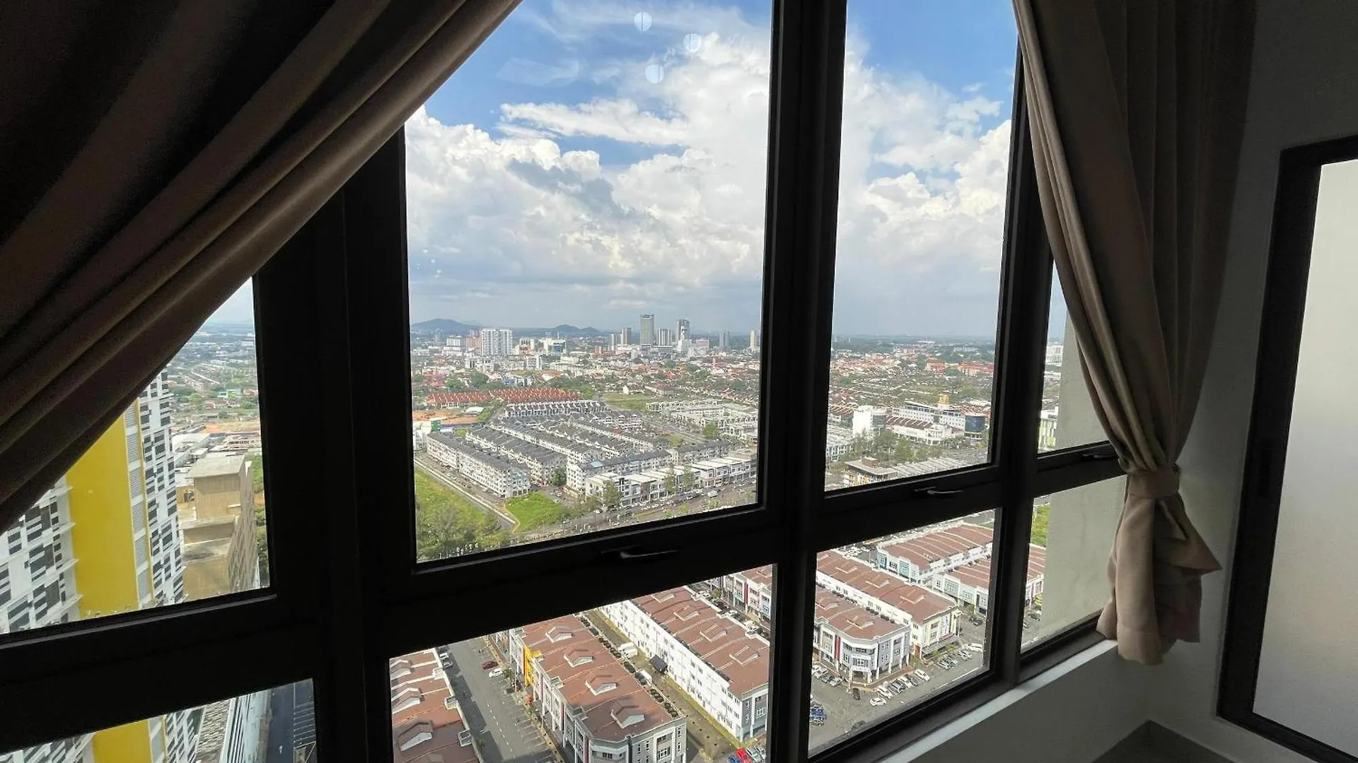 Bali Premier Residence Melaka 0*, Malacca